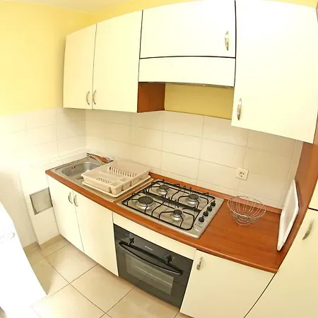 Solaris Modern With Sea View & Free Private Parking