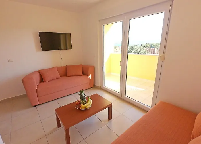 Solaris Modern With Sea View & Free Private Parking Appartement
