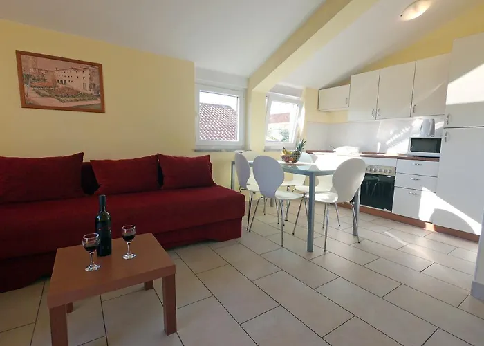 Solaris Modern With Sea View & Free Private Parking
