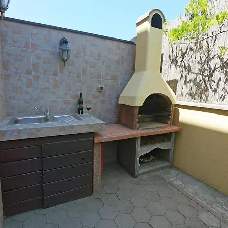 Apartament Solaris Modern & Comfortable With Free Private Parking *