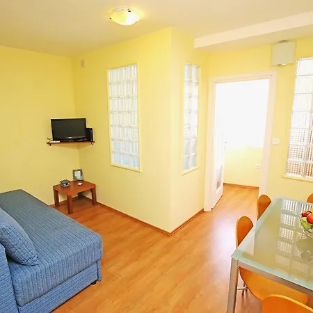 Solaris - With Private Parking Apartament *
