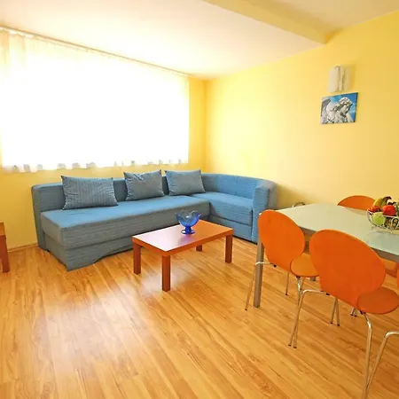 Solaris - With Private Parking Apartament