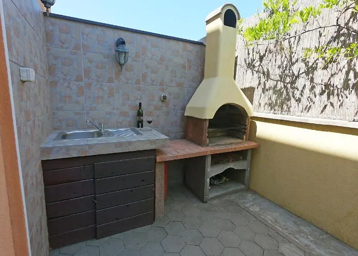 Apartament Solaris Modern With Sea View & Free Private Parking *