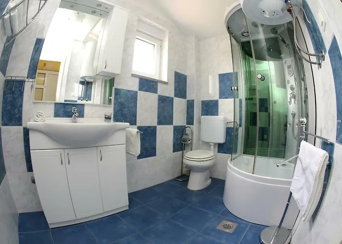 Solaris Modern With Sea View & Free Private Parking Свети-Филип-и-Яков